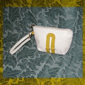 🌟 RARE New Sand Baggers white leather Wristlet